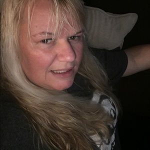 Meet your Posher, Cynthia